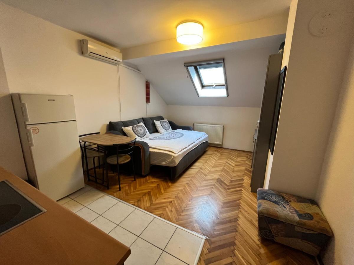 Studio In The Centre Of Apartment